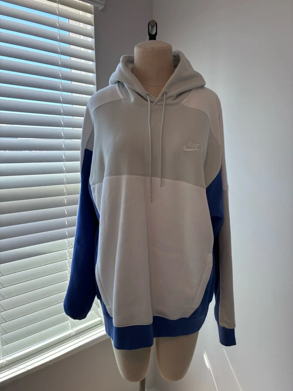 NWT Nike Men’s Colorblock Club Fleece Hooded Sweatshirt